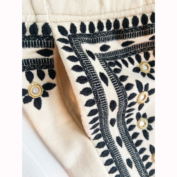 Free People Three Wishes Cropped Sweatpants in Cream, Size XS - Picture 7 of 11